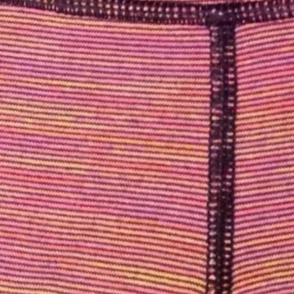 NWT Lululemon Wunder Under Crop 8 - Picture 5 of 5